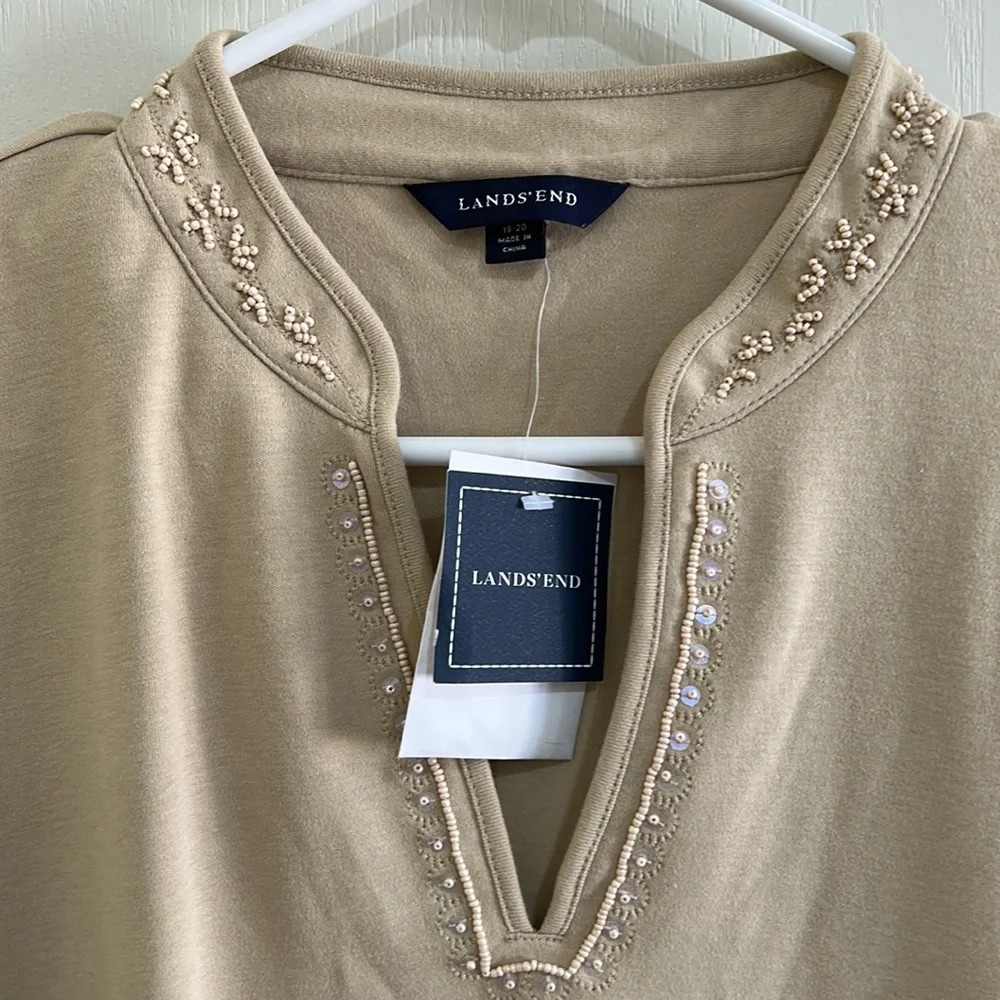 Land’s End Beige Knit Beaded Accent Tunic - Picture 2 of 8